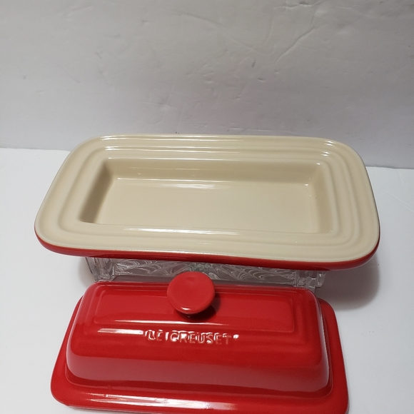 LE CREUSET Stoneware Covered Butter Dish - Picture 3 of 10